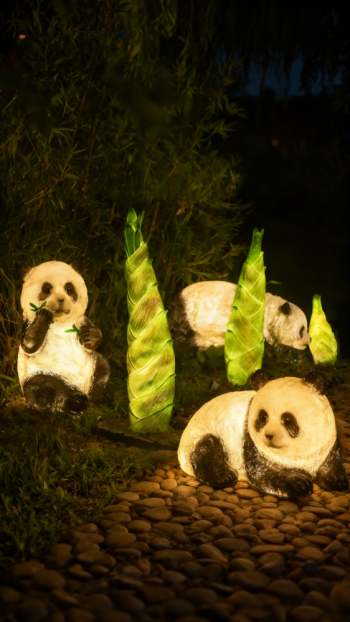 玻璃钢发光熊猫雕塑 (7)