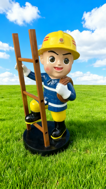 玻璃钢卡通消防员雕塑 (3)