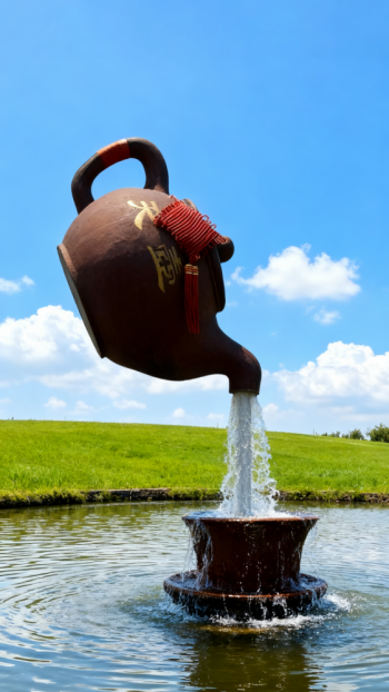 玻璃钢悬空流水天壶茶壶景观雕塑 (14)