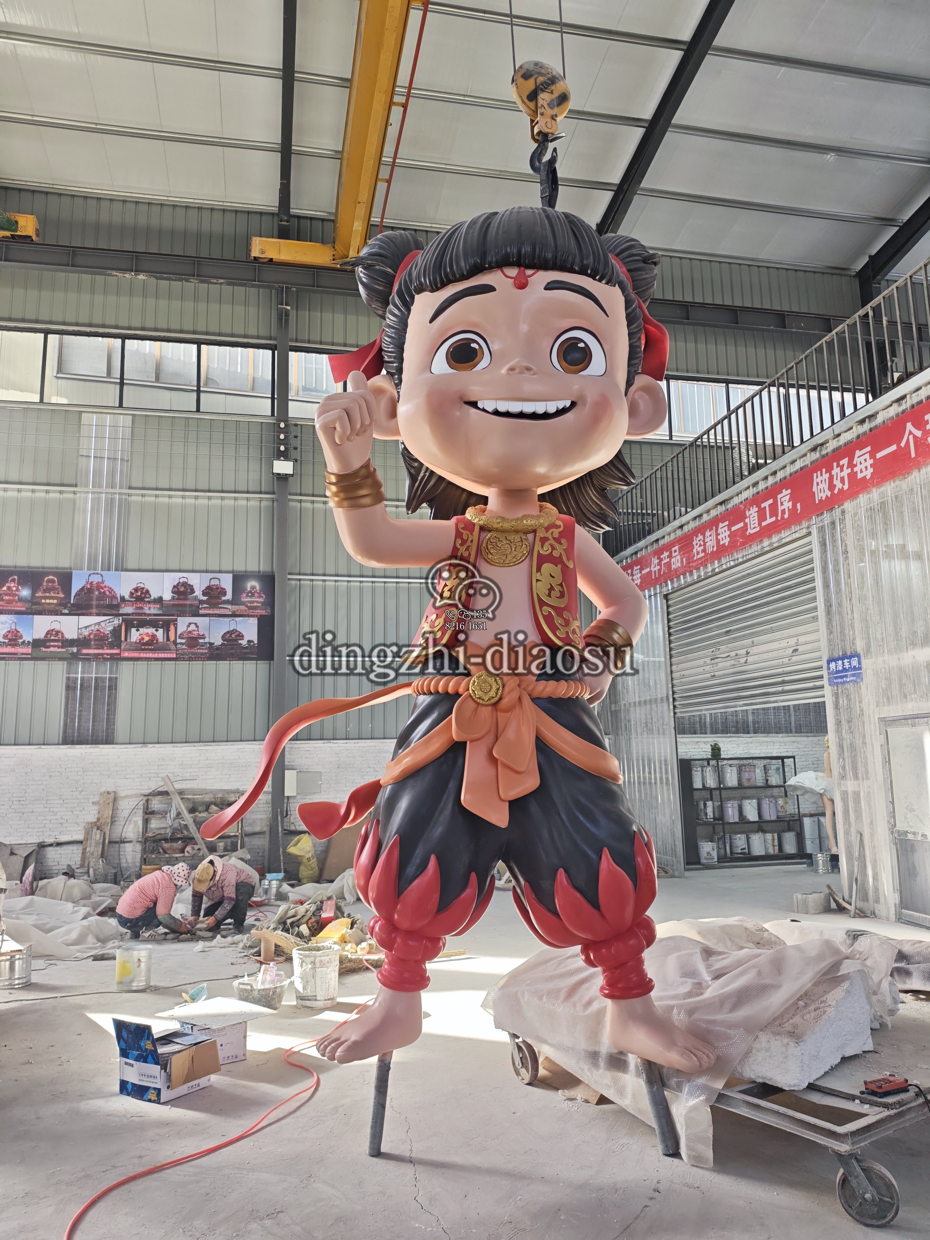 4米站姿哪吒 大型玻璃钢雕塑