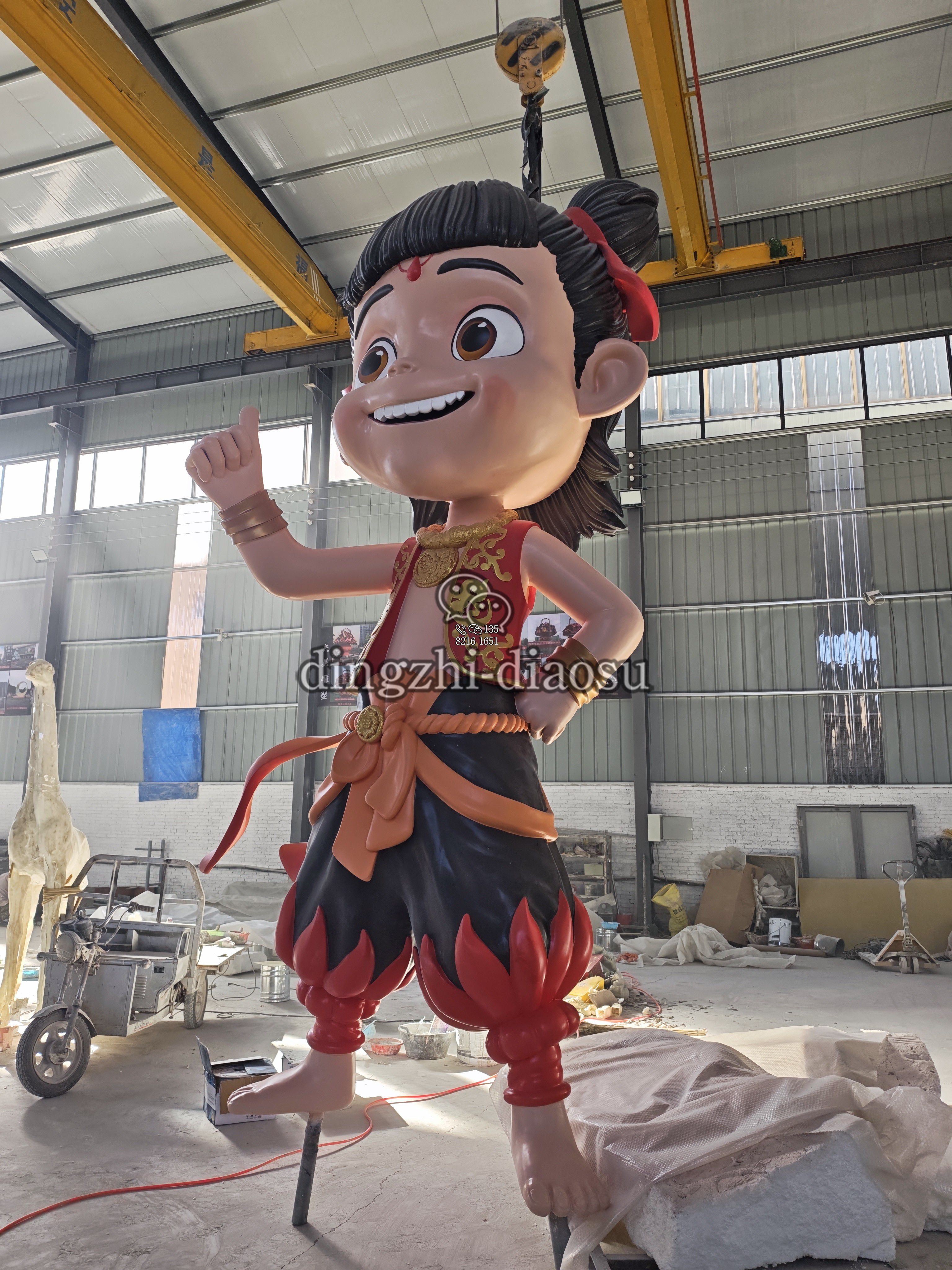 4米站姿哪吒 大型玻璃钢雕塑