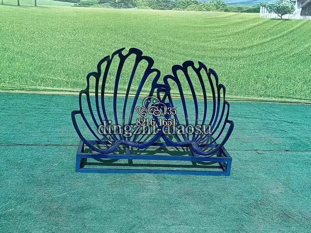 贝壳不锈钢雕塑