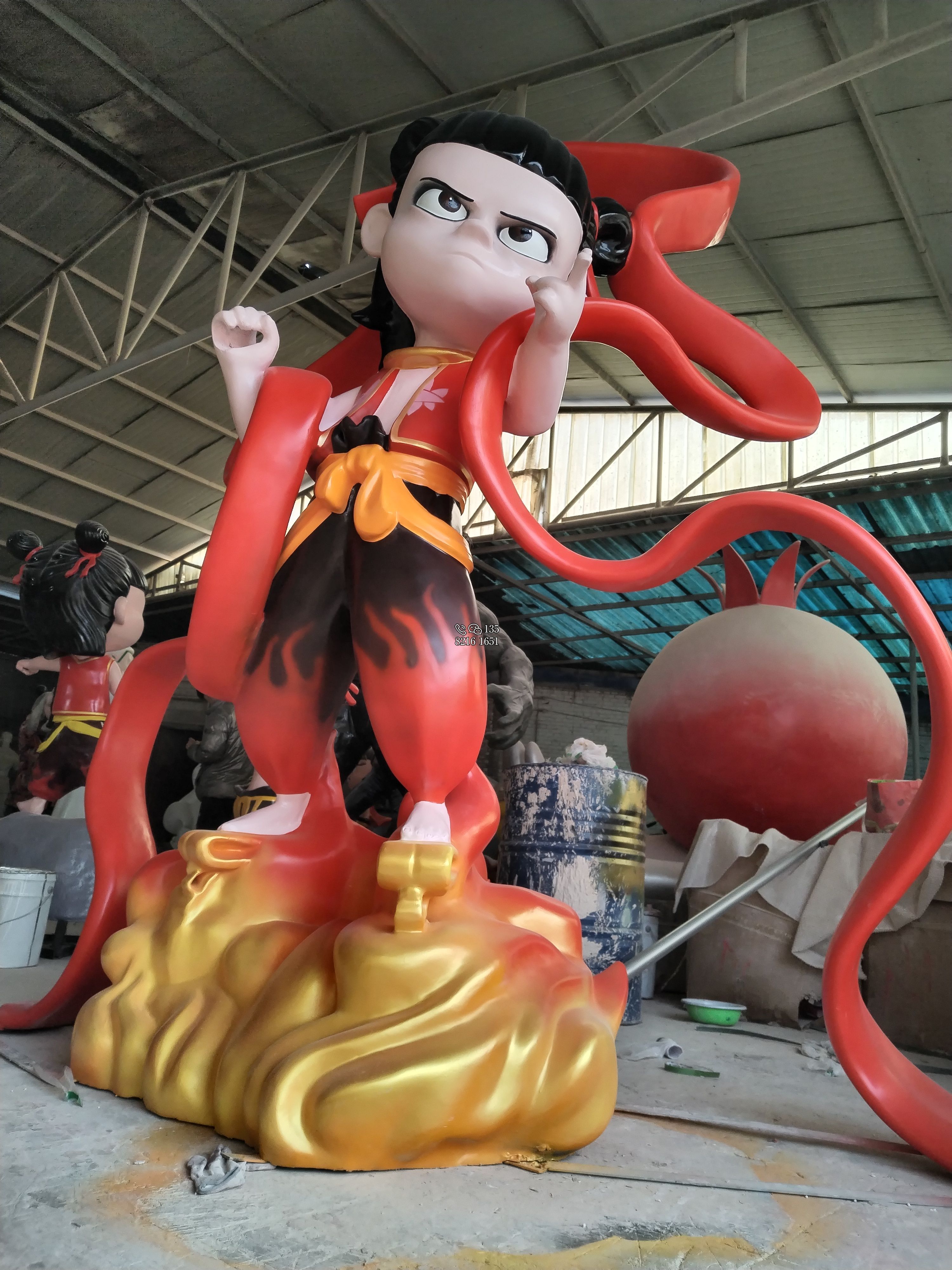 3米飘带哪吒玻璃钢雕塑