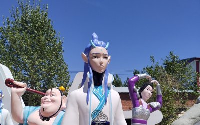 震撼！2.5米拿锤敖炳玻璃钢雕塑来袭