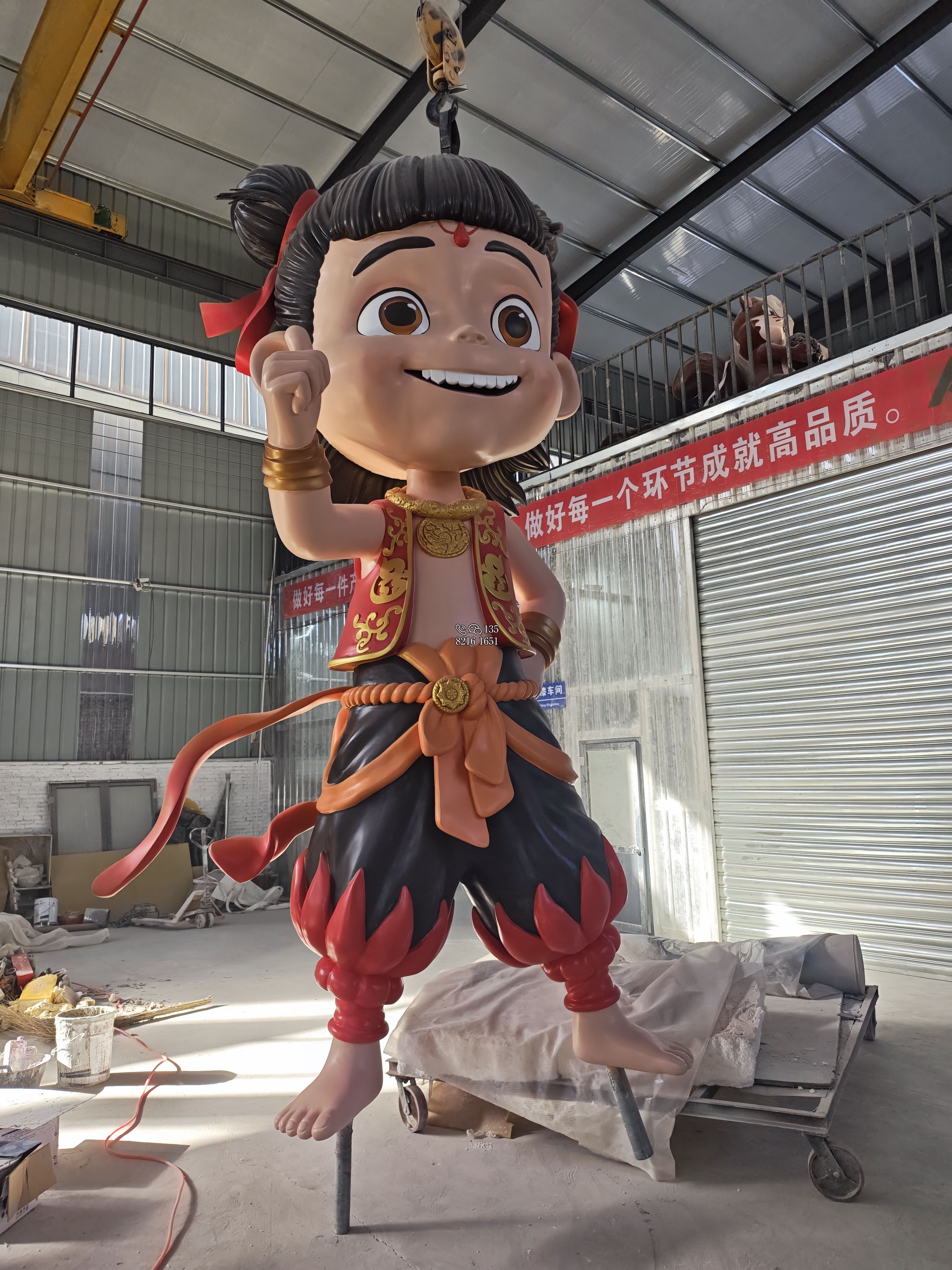 4米站姿哪吒玻璃钢雕塑