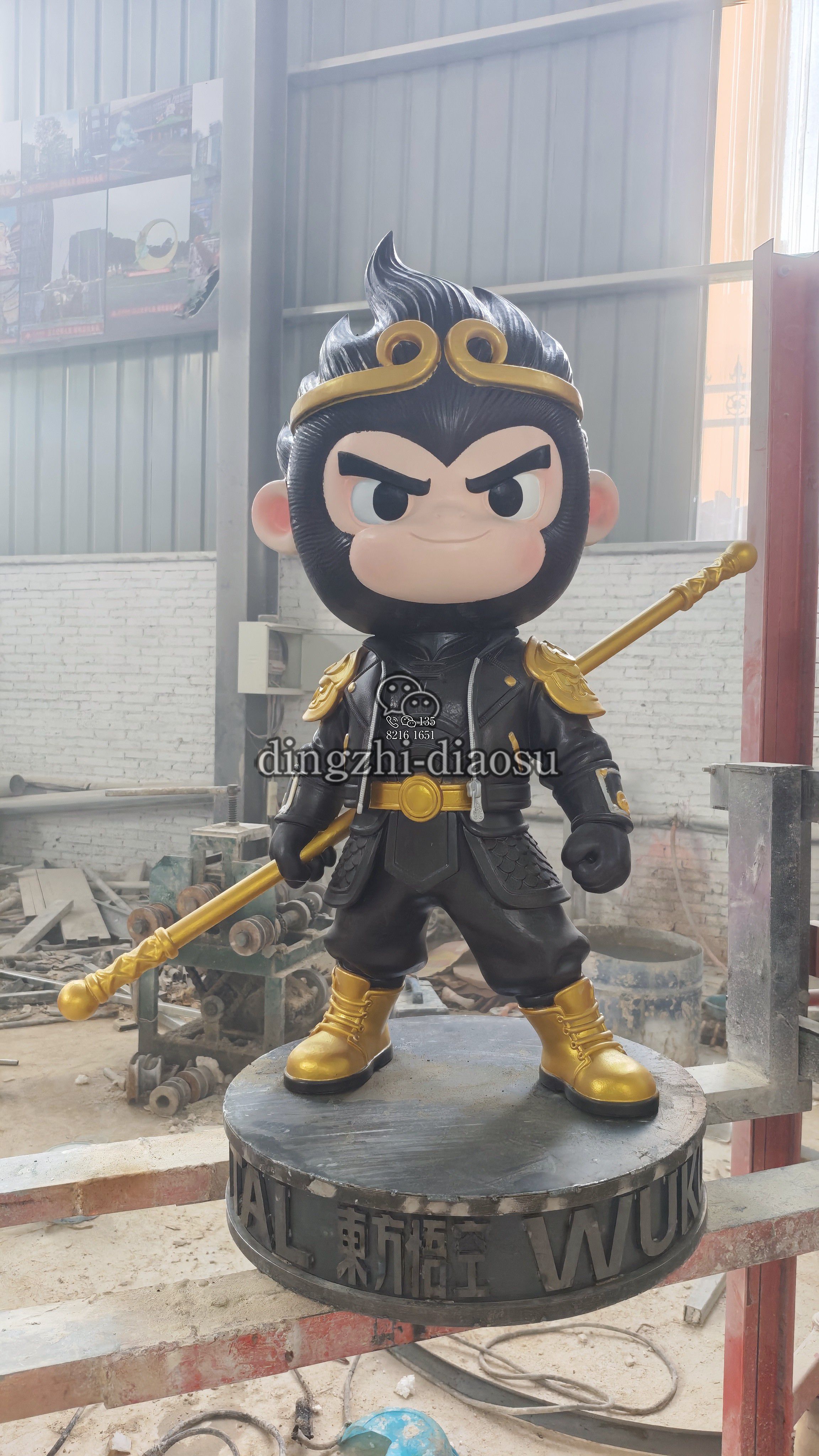 东方悟空玻璃钢雕塑