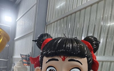 1.5米坐姿比心哪吒，玻璃钢雕塑萌力来袭！